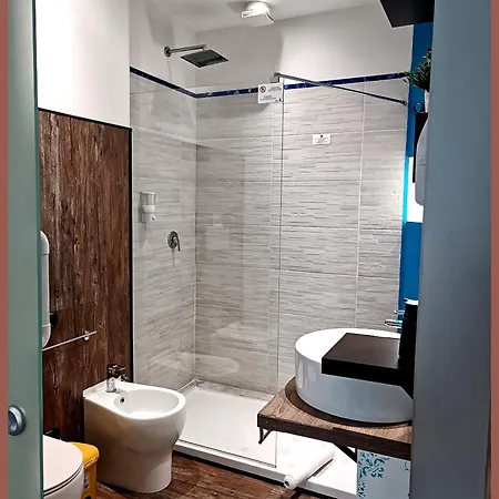 Bed & Breakfast Station